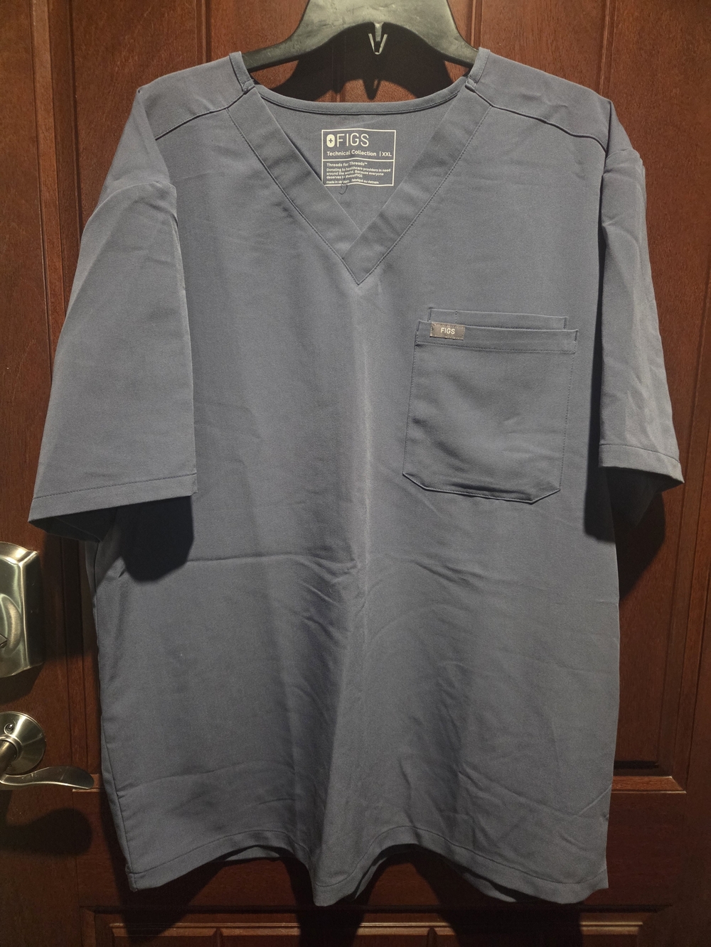 FIGS Men’s Space Navy V-Neck Medical Scrub Shirt And Scrub Joggers Set